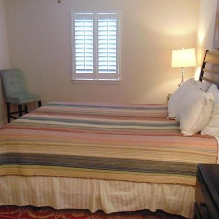 W2 Ocean Walk Resort Upstairs 2 Bed King And Two Twins Next To Back Pool St. Simons Island Eksteriør bilde