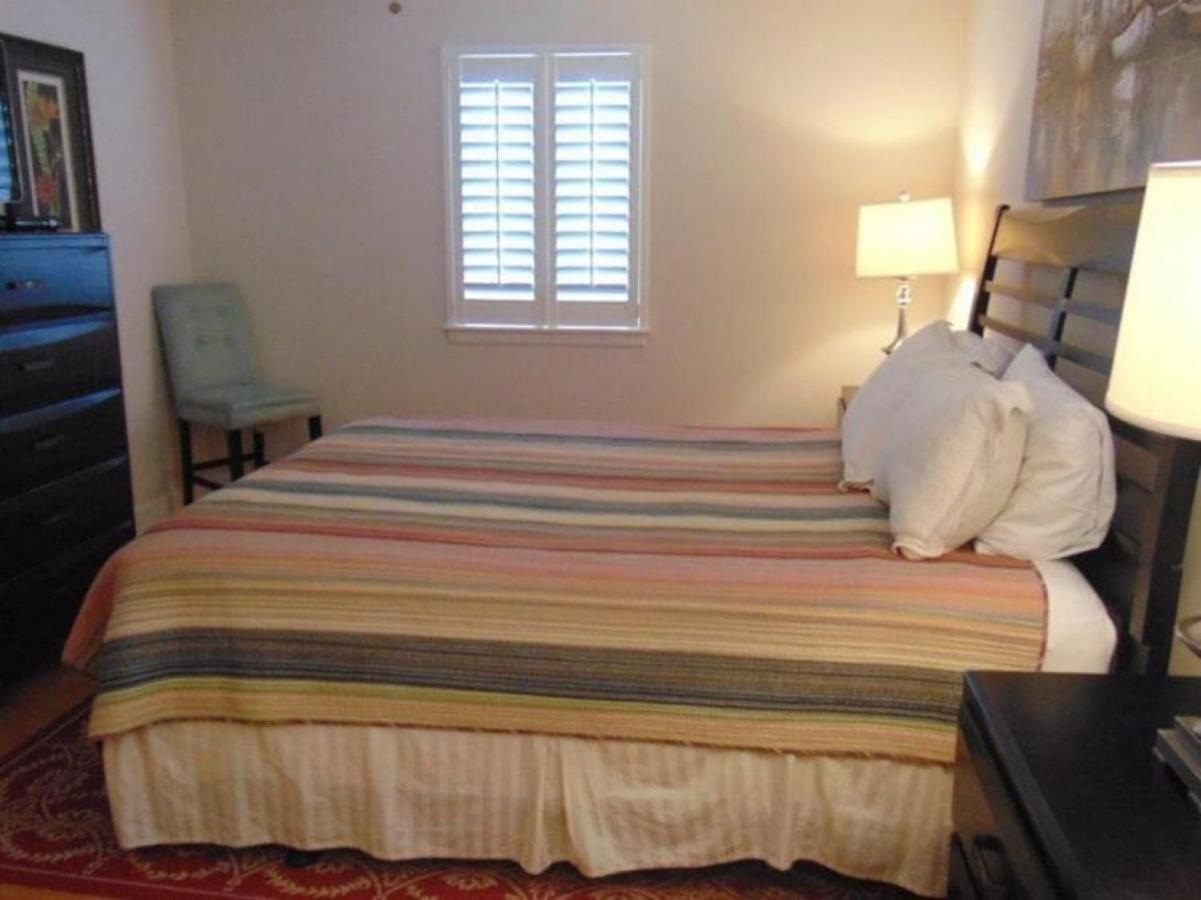 W2 Ocean Walk Resort Upstairs 2 Bed King And Two Twins Next To Back Pool St. Simons Island Eksteriør bilde